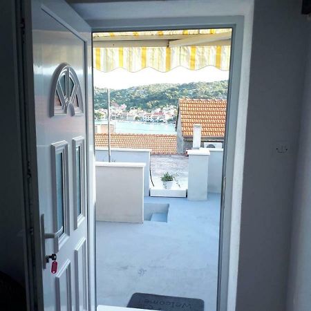 Apartman Andela Appartamento Tisno Esterno foto