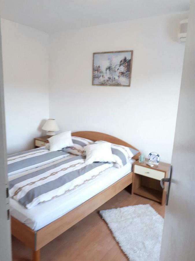 Apartman Andela Appartamento Tisno Esterno foto